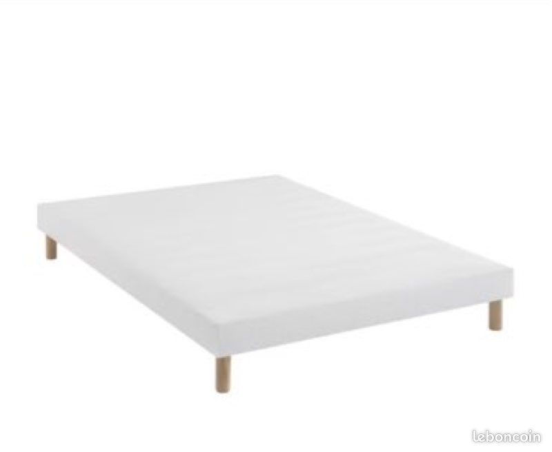Sommier à vendre acheter à 272 euro chez but je le revends à 150 prix négociable 🙂 (image 1)