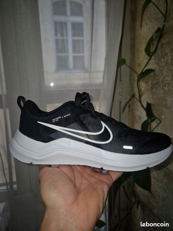 Nike Downshifter 12 40,5 (image 2)