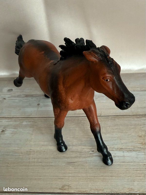 Jument baie de course Schleich (image 4)