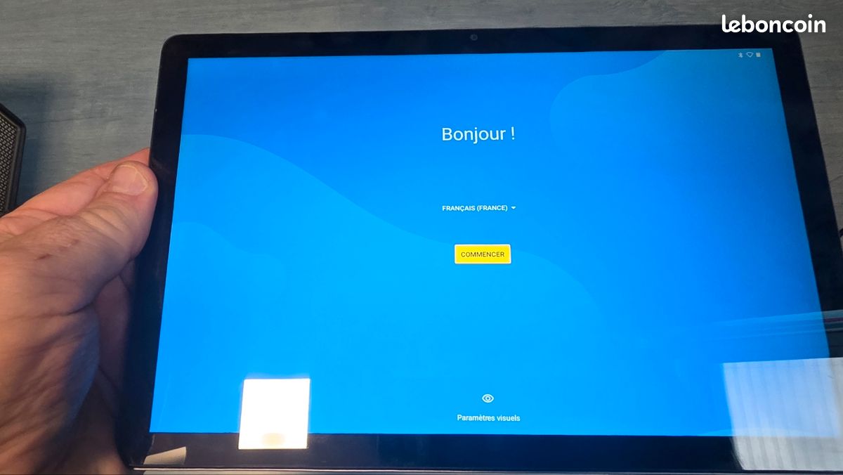 Tablette lenovo M10 (image 1)
