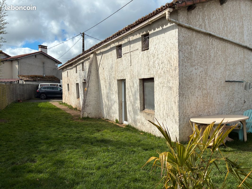 Maison 4 pièces 110 m² · à Vouhé · 110 m² · 115 000 €