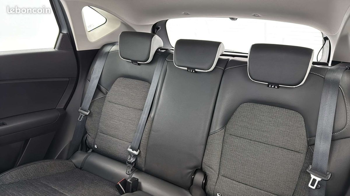 Renault captur e tech plug in 160 intens (image 24)