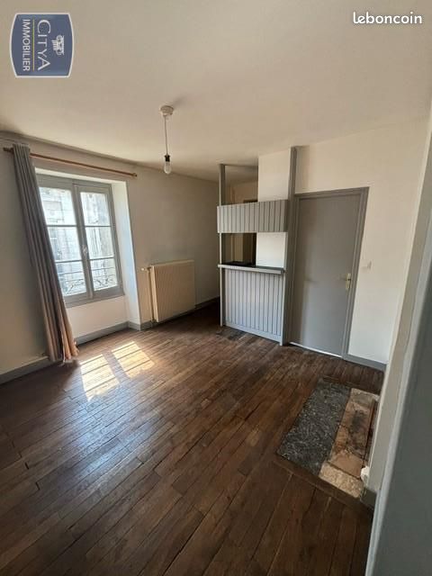 Appartement 1 pièce 18 m² · à Poitiers · 18 m² · 420 €