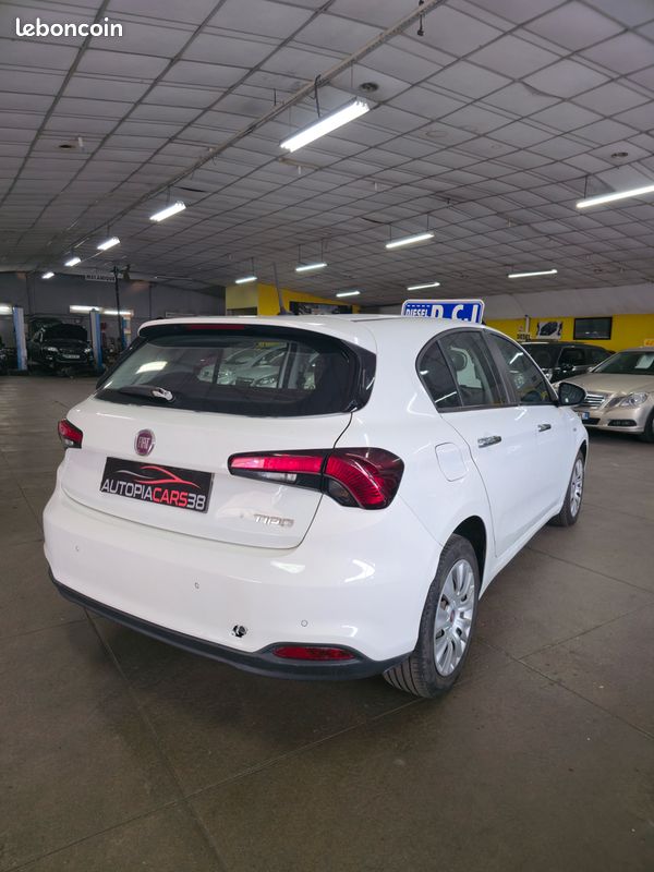 Fiat Tipo 1.3 multijet jtd 95ch pack clim NAVI PRO 5p, BV5 2PLACES DRIVE VP 2 °main ECRAN TACTILE BLANC , 5cv, 5 portes, mise en circulation le 30-06-2018, le prix 4490TTC (image 5)