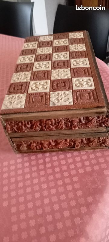 Jeux d'échecs et coffret exceptionnel (image 1)