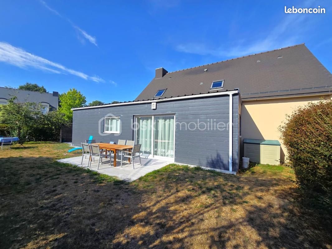 Maison 9 pièces 142 m² · à Bourg-des-Comptes · 142 m² · 346 500 €