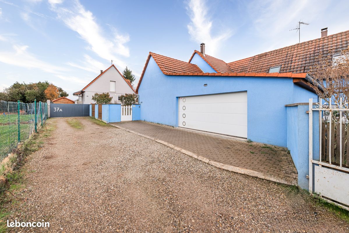 Maison 9 pièces 227 m² · à Weitbruch · 227 m² · 389 000 €