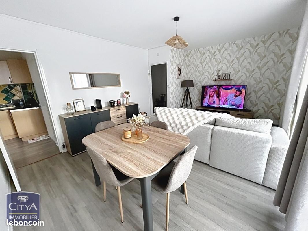 Appartement 3 pièces 57 m² · à Saint-Quentin · 57 m² · 55 000 €