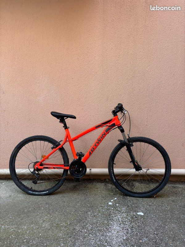 Btwin Rockrider 340 Btwin Made In Btwin Cycle Vtt Btwin 340 Orange
