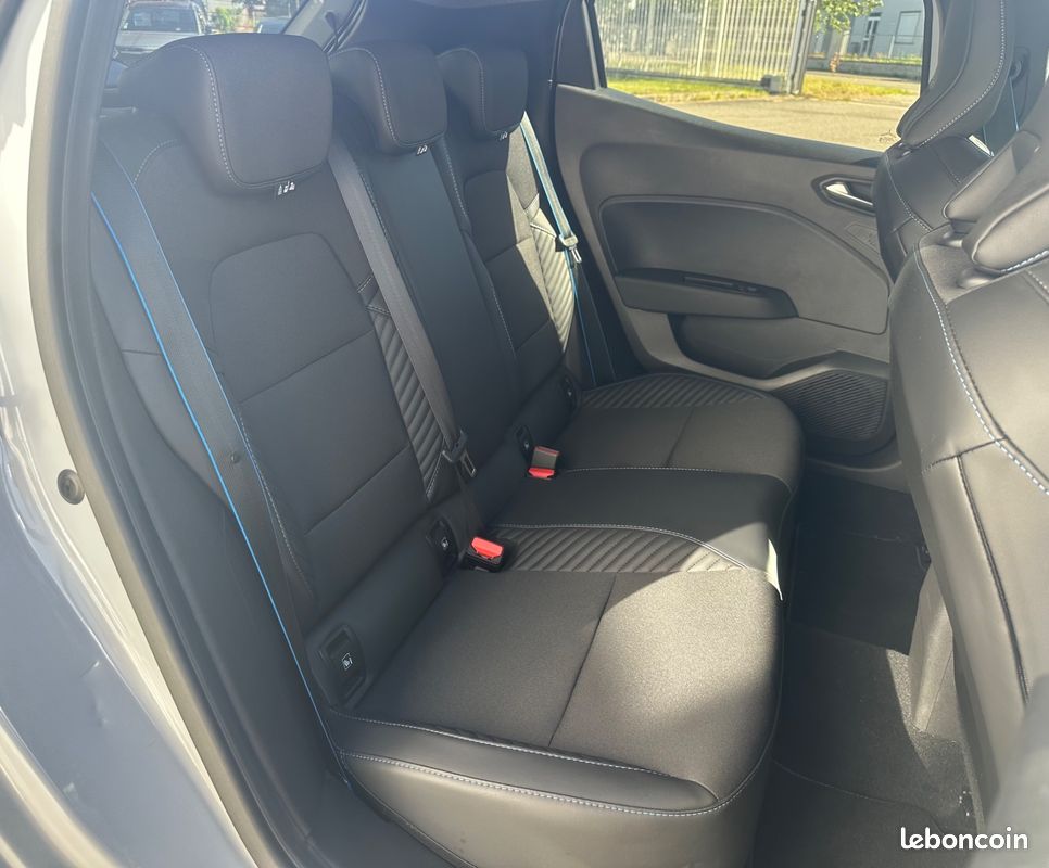 RENAULT CLIO 1.0 TCE 90CH ESPRIT ALPINe (image 7)