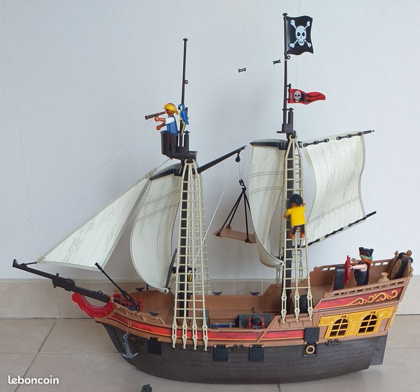 Playmobil BATEAU de PIRATES (image 1)