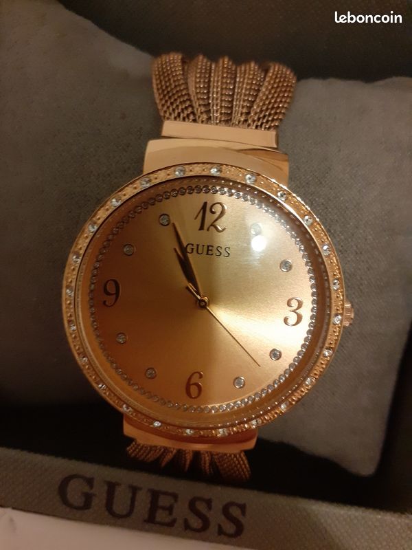 Montre guess femme (image 2)