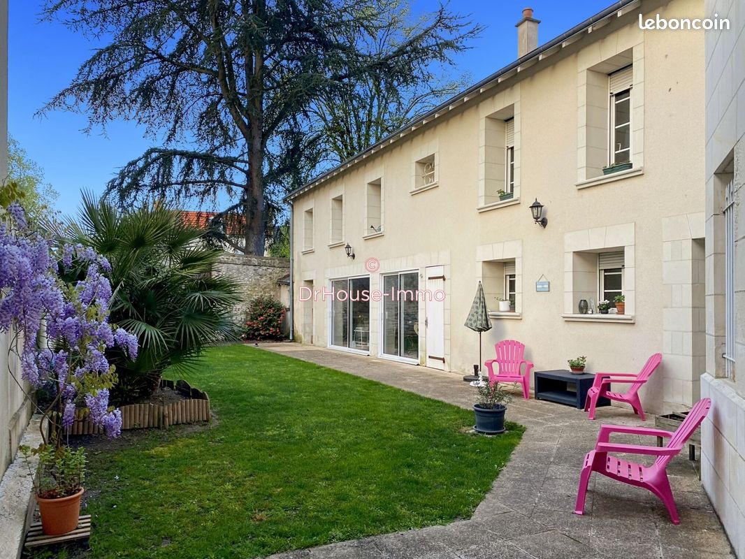 Maison 8 pièces 260 m² · à Châtellerault · 260 m² · 336 000 €