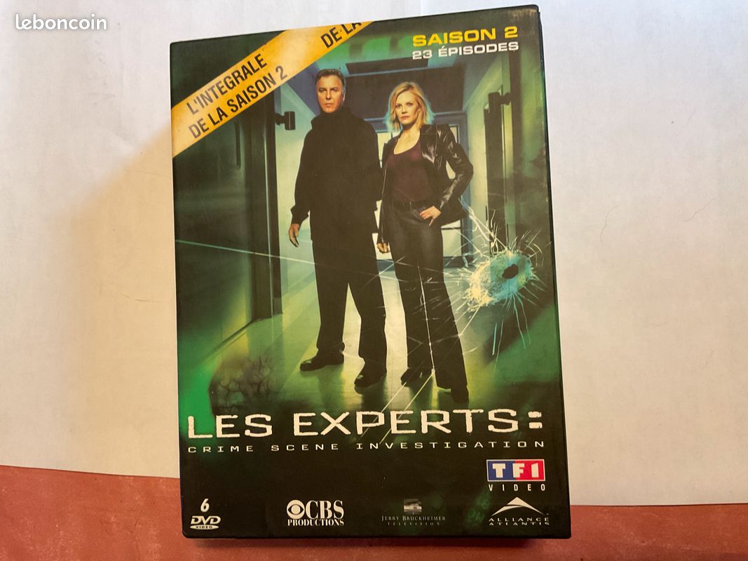 68 / DVD « LES EXPERTS » 15 DVD / 58 episodes (image 1)