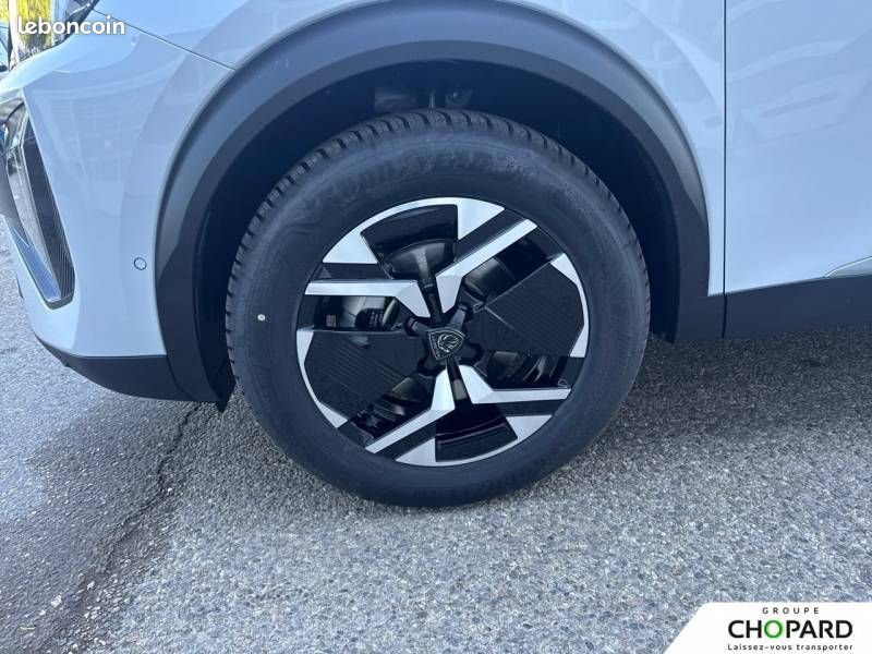 Peugeot 2008 Hybrid 145 e-DCS6 GT Exclusive (image 22)