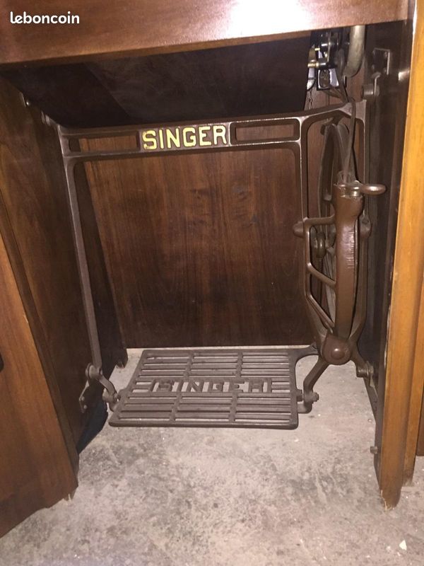Machine à coudre Singer avec meuble (image 4)