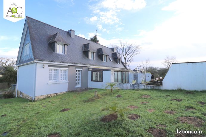 Maison 10 pièces 218 m²