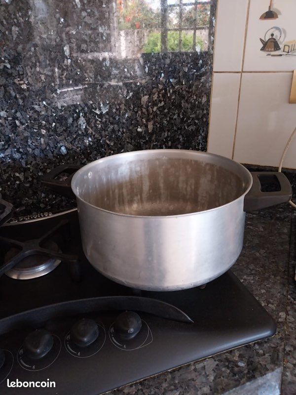 Faitout en aluminium (image 1)