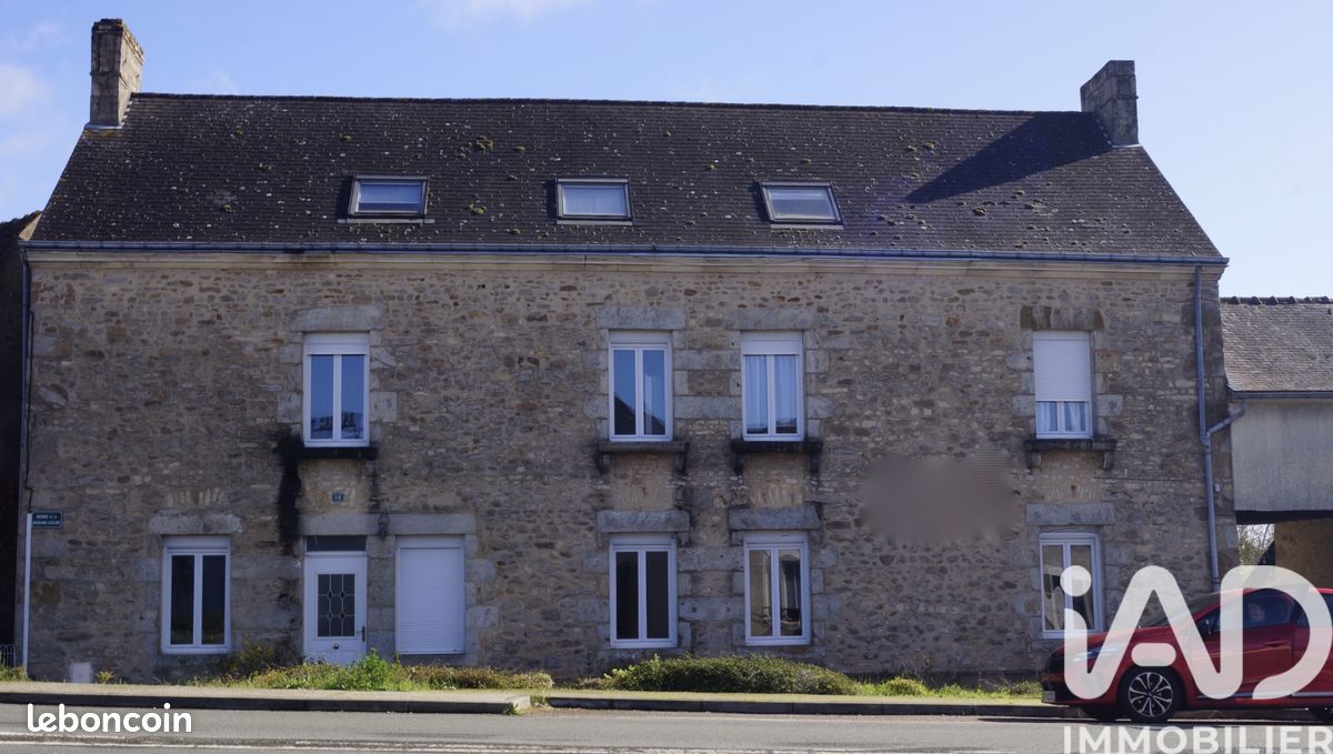 Appartement 5 pièces 132 m² · à Fresnay-sur-Sarthe · 132 m² · 157 000 €