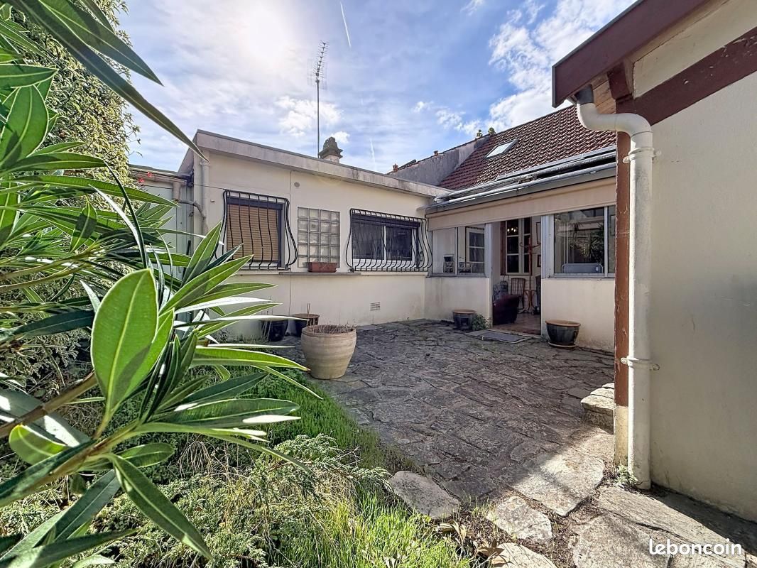 Maison 5 pièces 130 m² · à La Rochelle · 130 m² · 495 600 €
