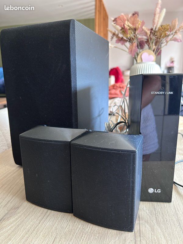 Titre : Caisson de basses LG sans fil SPJ4B-W + enceintes (image 2)