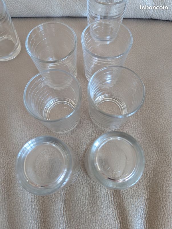 Verre 4 cl diamètre 4 cm h 6.5 cm Cosmos