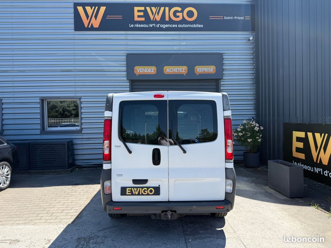 RENAULT TRAFIC VU FOURGON 2.0 DCI 115ch L1 H1 (image 4)