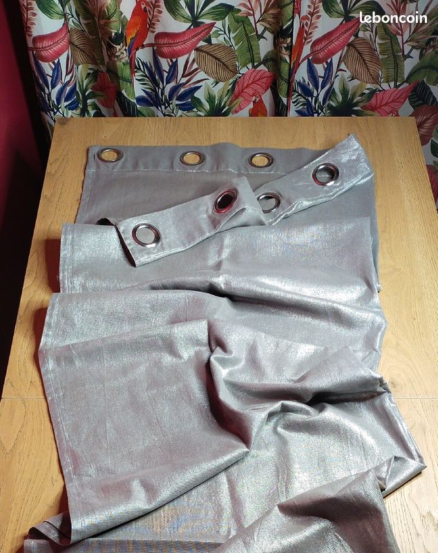 2 Rideaux gris métallisé à oeillets (image 1)