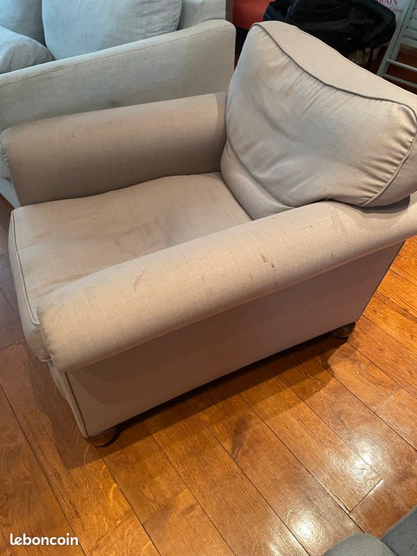 Lot de deux fauteuils club en tissu (image 2)