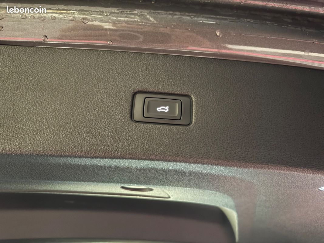 AUDI Q8 Q8 45 TDI 231 Tiptronic 8 Quattro / CarPlay / Caméra de recul / Sièges éléctriques (image 28)
