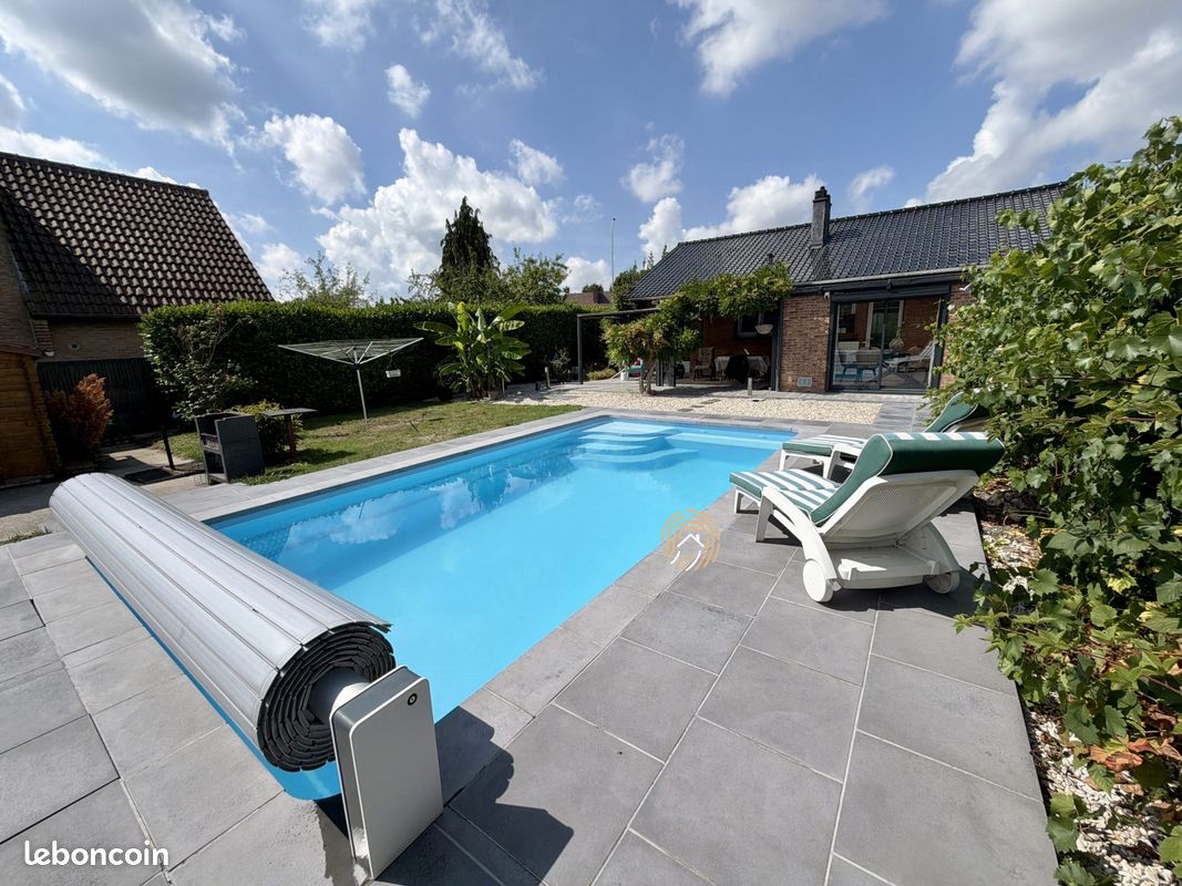 Maison 4 pièces 105 m² · à Coutiches · 105 m² · 399 000 €