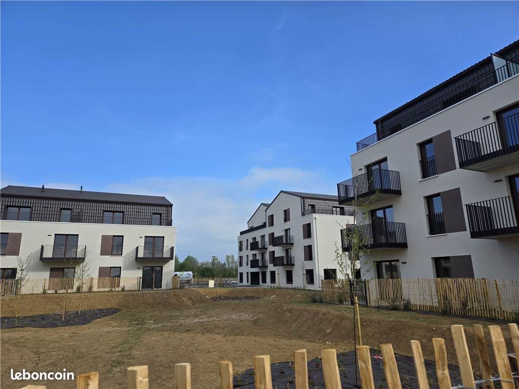 Appartement 3 pièces 52 m² · à Courseulles-sur-Mer · 52 m² · 745 €