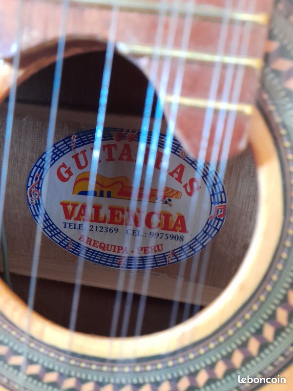 Guitare péruvienne 10 cordes Valencia (image 2)