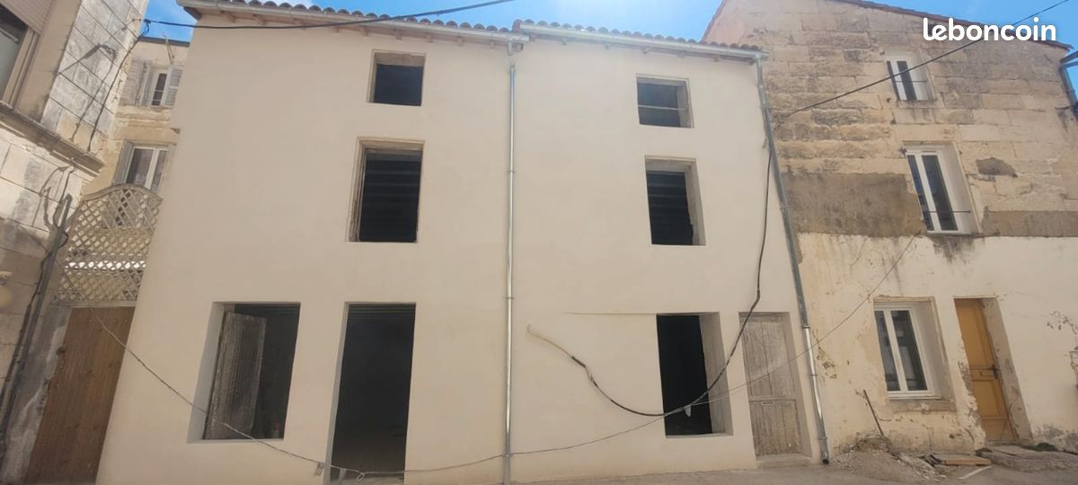 Immeuble 1 pièce 152 m² · à Niort · 152 m² · 270 000 €