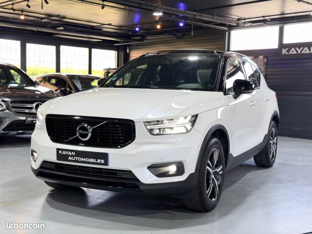 VOLVO XC40 D4 AWD 190 ch Geartronic R-Design- Toit ouvrant- Harman/Kardon- Keyless (image 7)