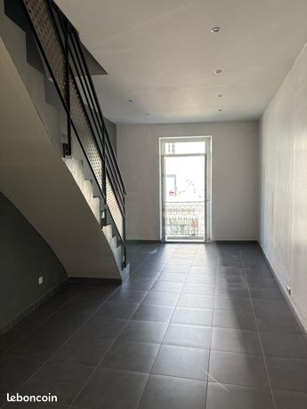 Appartement Duplex T3 60m2 – Coeur de Mauguio – Rénové, Climatisé
