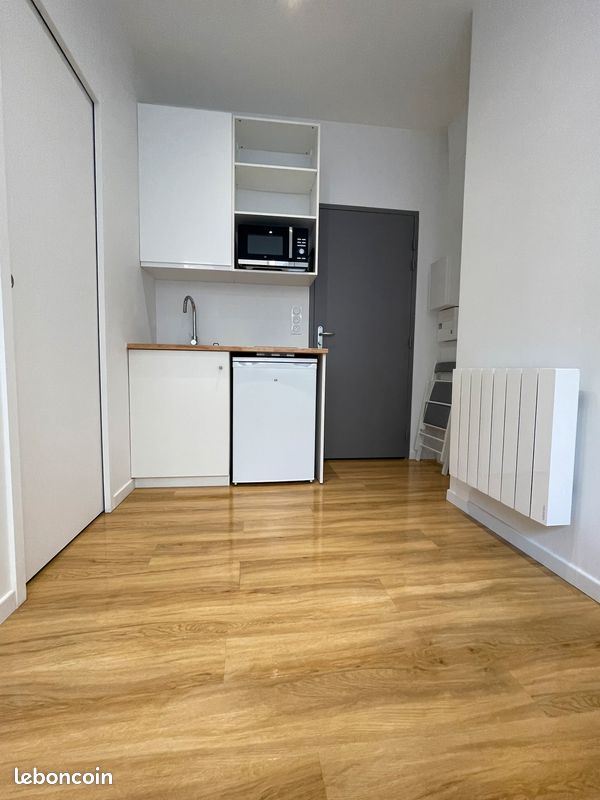 Appartement 1 pièce 13 m² · à Poitiers · 13 m² · 380 €