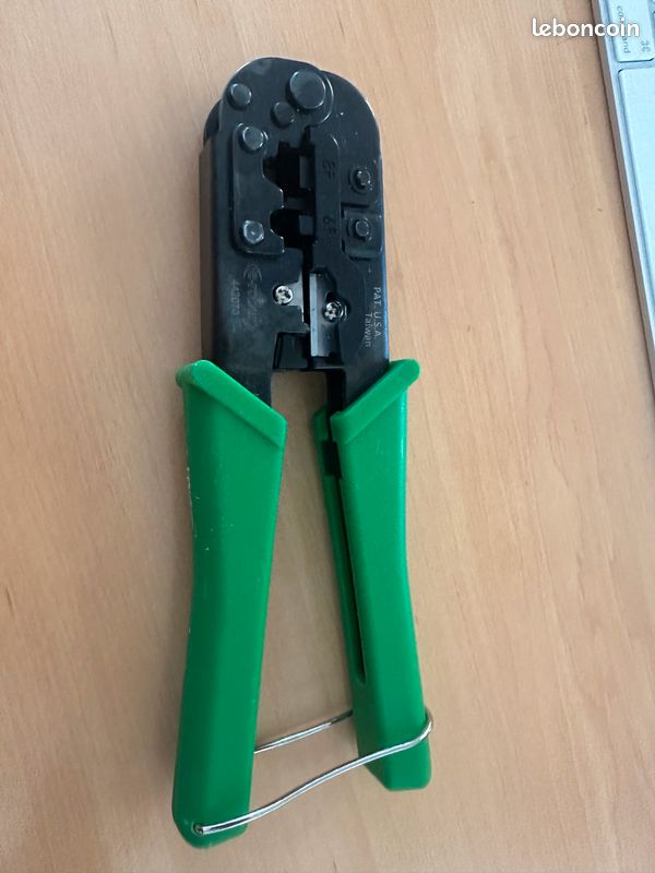 Pince à sertir pour connecteurs modulaires E-Robur (image 2)