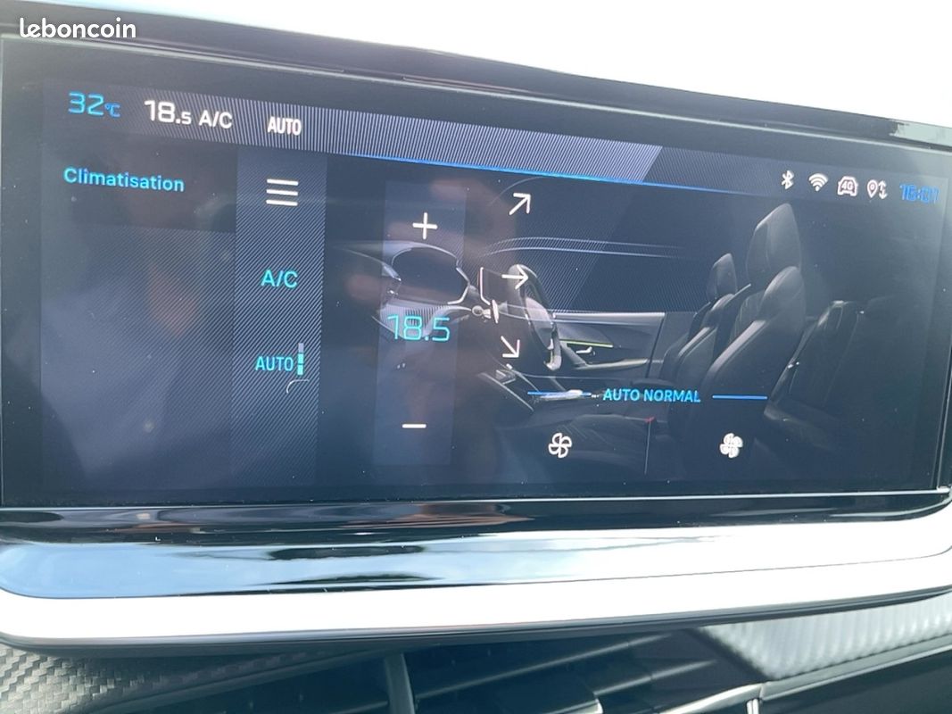 Peugeot 2008 (2) Hybrid 145 e-DCS6 ALLURE (image 16)