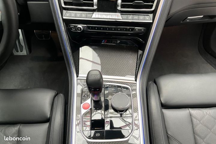 Bmw 8 coupe competition v8 4.4 625cv full black (image 8)
