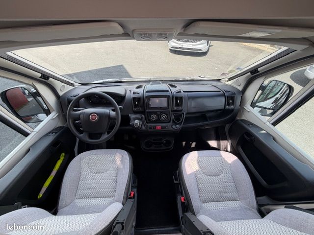 Adria 640 SGX + Fourgon aménagé (image 2)