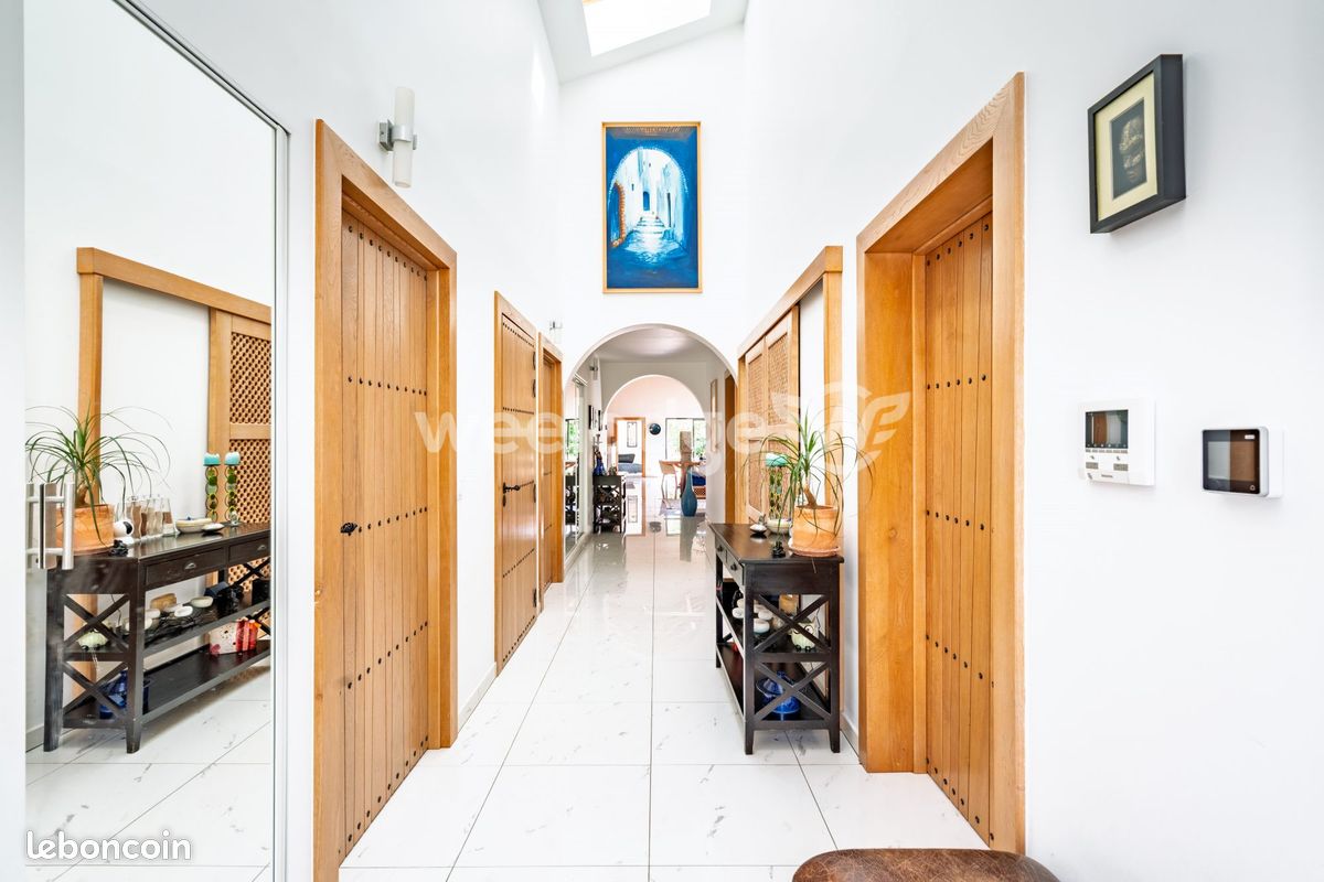 Propriété 6 pièces 271 m² (image 10)