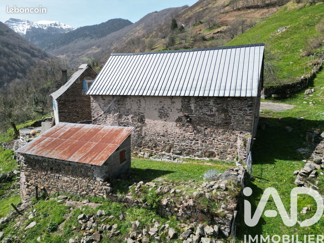 Maison 1 pièce 148 m² · à Borce · 148 m² · 107 000 €