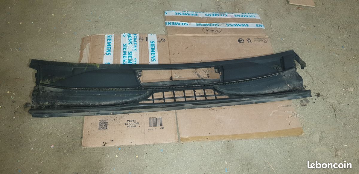 Vends habillage essuie glace viano (image 1)
