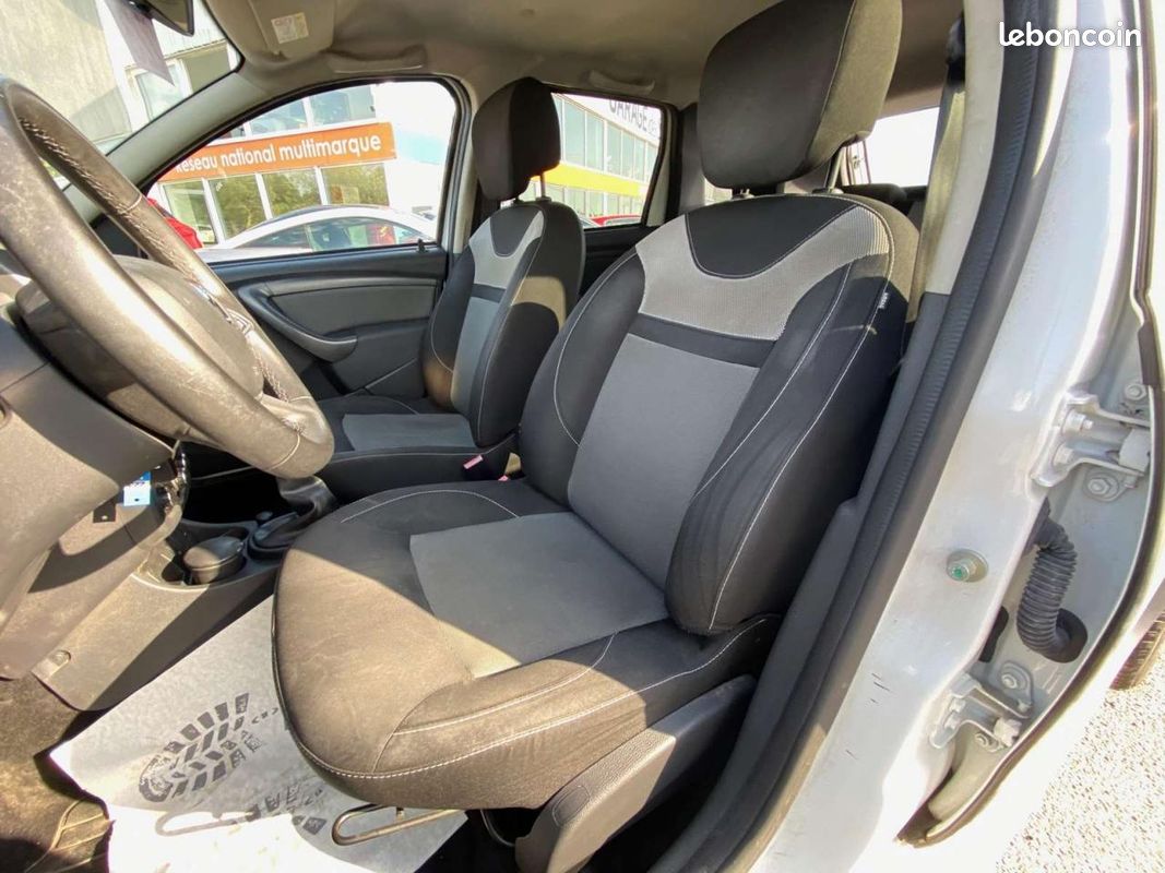 DACIA DUSTER 1.5 dCi - 110 - BV EDC PRESTIGE + ATTELAGE + Caméra (image 5)