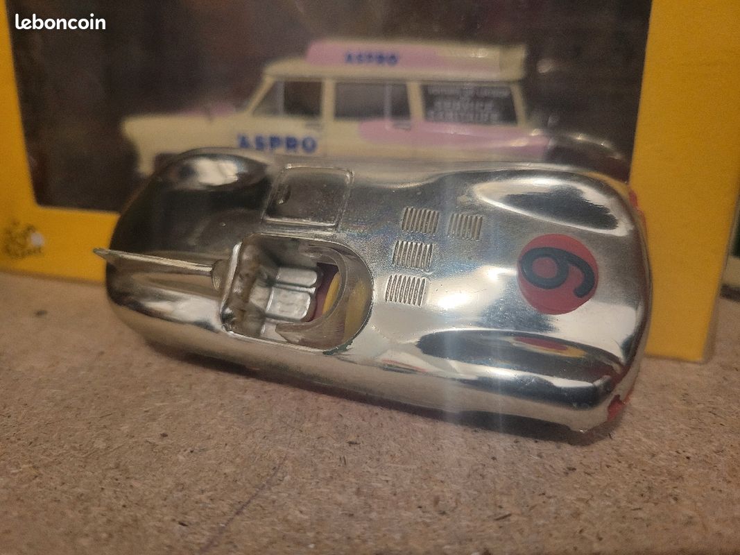 Atlas 1:43 Jaguar E-Type Coupe Année de construction 1962 chrome