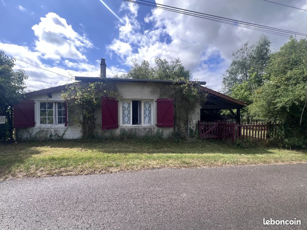 Maison 2 pièces 40 m² · à Luthenay-Uxeloup · 40 m² · 35 000 €