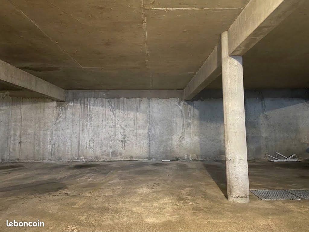 Parking 10 m² · à Nantes · 10 m² · 12 000 €