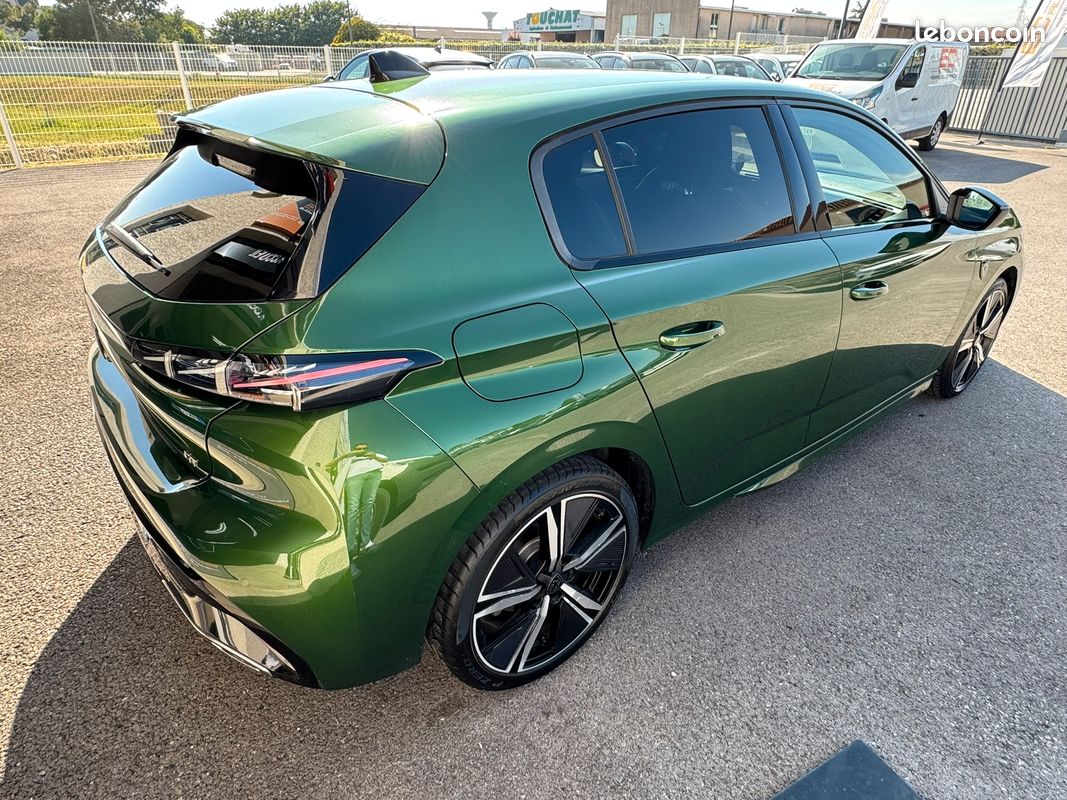 Peugeot 308 III 1.5 BlueHdi 130 EAT8 GT (image 4)
