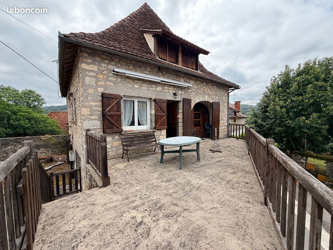 Maison 5 pièces 112 m² · à Lissac-Et-Mouret · 112 m² · 159 000 €